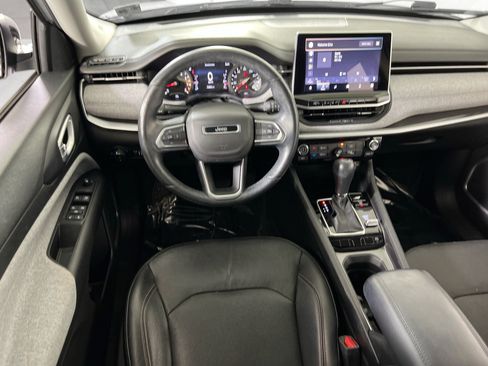 Used 2022 Jeep Compass Latitude AWD/4WD image 20