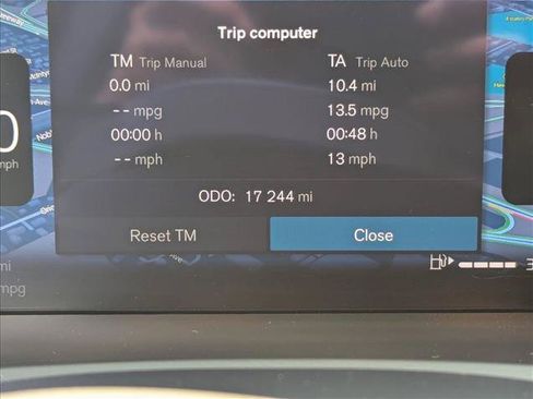 Used 2025 Volvo XC90 B6 Plus AWD/4WD image 11