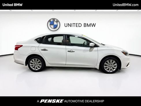 Used 2019 Nissan Sentra S FWD image 4