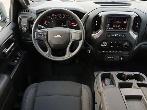 New 2025 Chevrolet Silverado 1500 Custom image 12