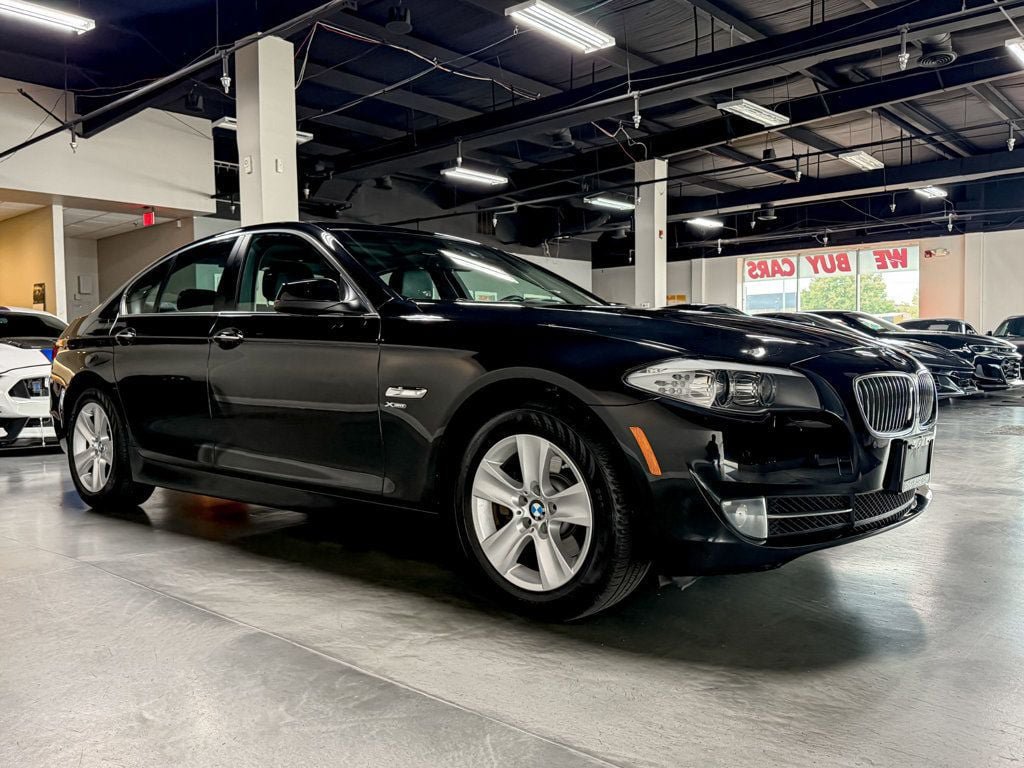 Used 2012 BMW 528i xDrive Sedan AWD/4WD image 2