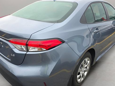 Used 2025 Toyota Corolla LE image 3