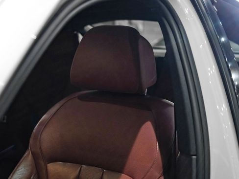 Used 2020 BMW X6 xDrive40i w/ Executive Package image 30