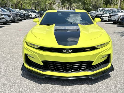 Used 2021 Chevrolet Camaro SS RWD image 9