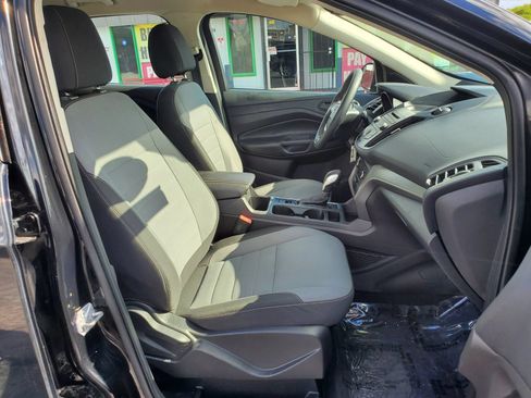 Used 2017 Ford Escape S FWD image 9