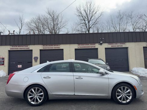 Used 2014 Cadillac XTS Luxury image 7