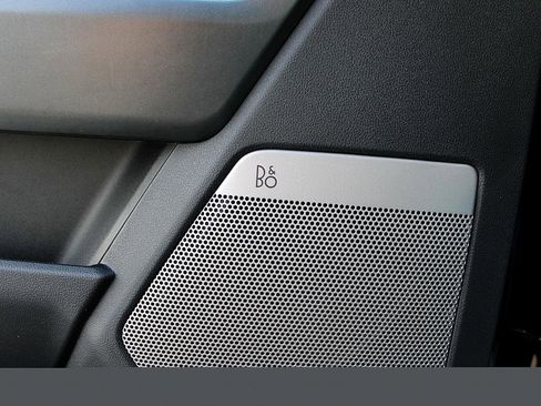 Used 2024 Ford F250 Lariat w/ Black Appearance Package image 21