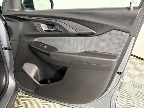 Used 2023 Chevrolet TrailBlazer LS image 14