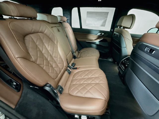 New 2027 BMW X7 xDrive40i w/ M Sport Package AWD/4WD image 30