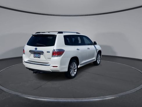 Used 2013 Toyota Highlander Limited AWD/4WD image 9