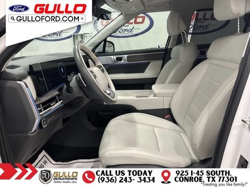 Used 2025 Hyundai Santa Fe Calligraphy AWD/4WD image 29