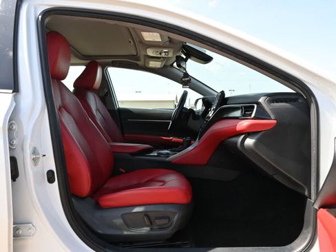 Used 2021 Toyota Camry XSE FWD image 23