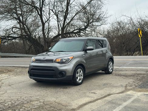 Used 2019 Kia Soul image 7