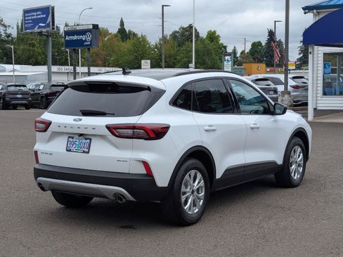 Used 2025 Ford Escape Active AWD/4WD image 5