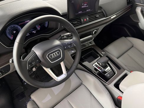 Used 2023 Audi Q5 2.0T Premium Plus AWD/4WD image 9