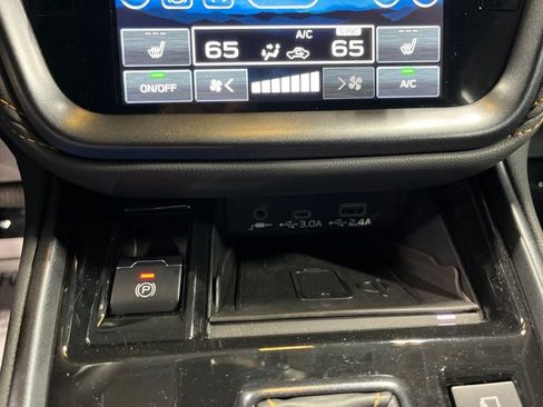 Certified 2025 Subaru Outback Wilderness AWD/4WD image 32