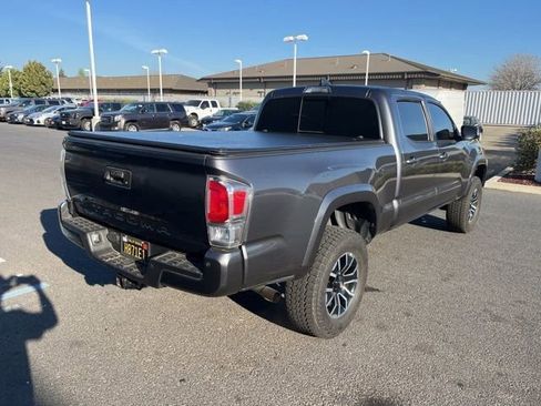 Used 2023 Toyota Tacoma TRD Sport w/ Advanced Technology Package image 5