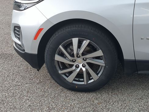 Used 2022 Chevrolet Equinox LT FWD image 11