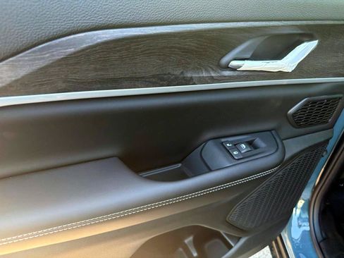 New 2026 Jeep Grand Cherokee Limited AWD/4WD image 8
