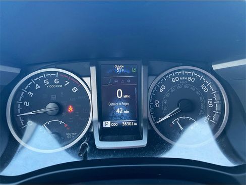 Used 2023 Toyota Tacoma SR5 image 12