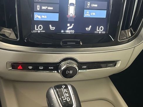 Used 2020 Volvo V60 T5 Cross Country w/ Protection Package Premier AWD/4WD image 25