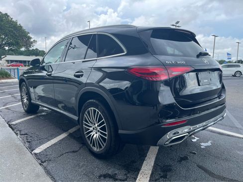 Used 2025 Mercedes-Benz GLC 300 image 7