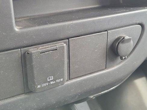 Used 2015 Chevrolet Express 2500 RWD image 25