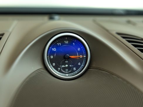 Used 2014 Porsche Cayenne S image 33