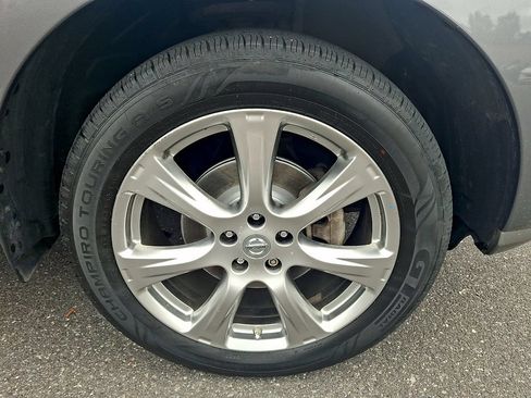 Used 2013 Nissan Murano LE w/ Platinum Pkg AWD/4WD image 11