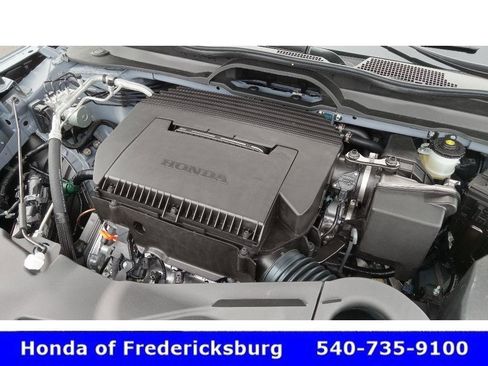 Used 2025 Honda Pilot Sport image 20