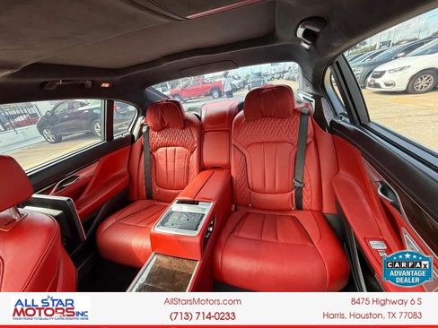 Used 2018 BMW M760i xDrive AWD/4WD image 19