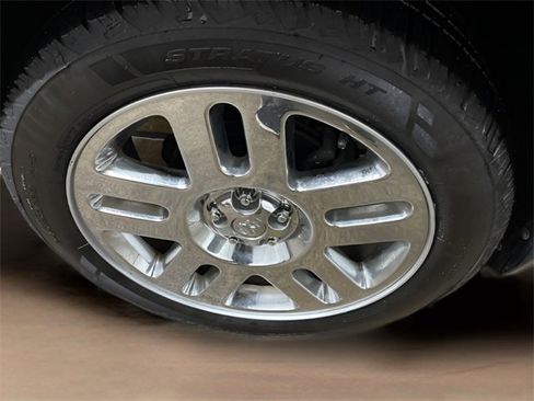 Used 2011 Dodge Nitro Heat image 10