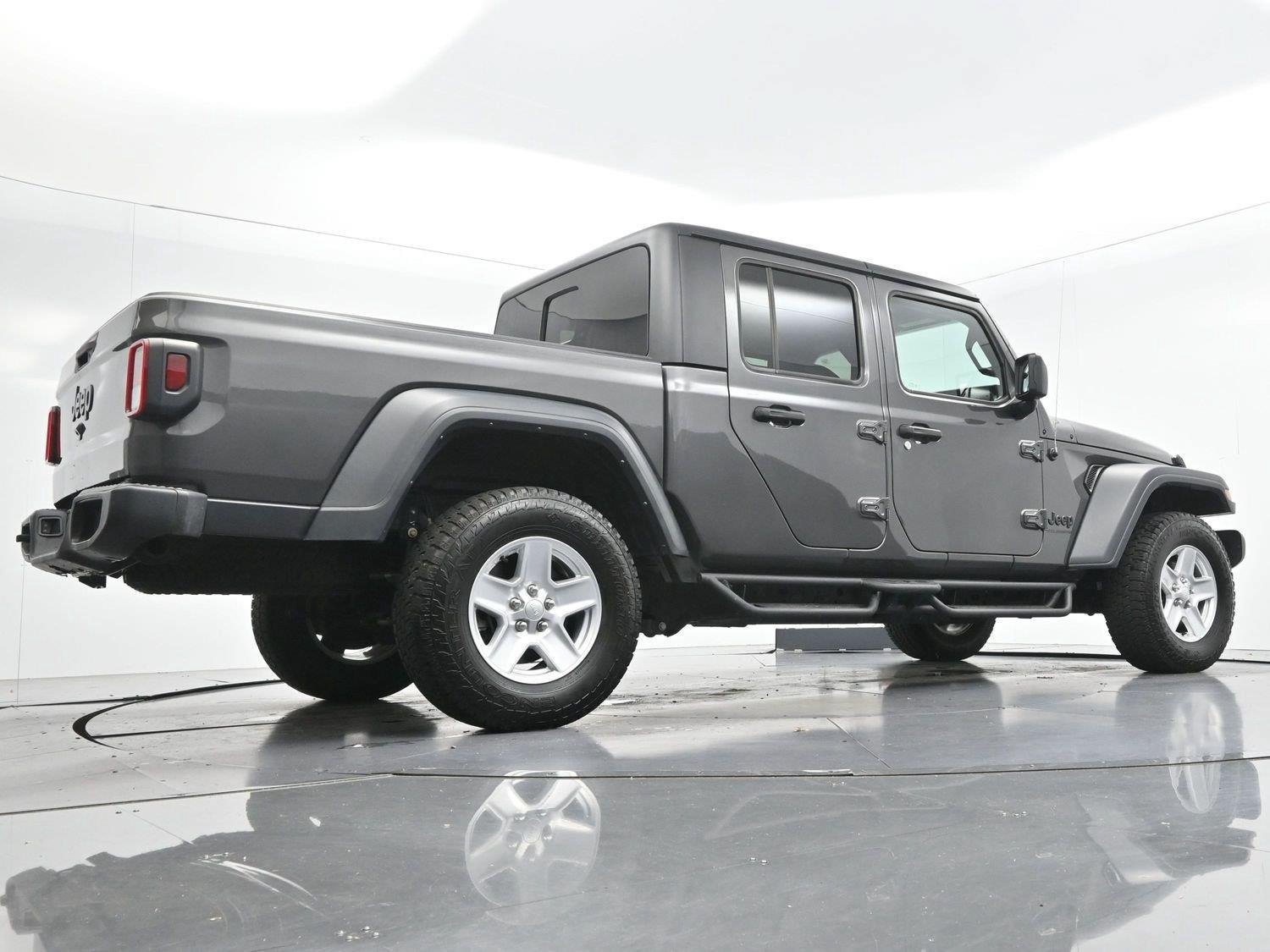 Used 2023 Jeep Gladiator Sport AWD/4WD image 45