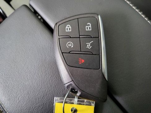 Used 2023 Buick Envision Essence image 34