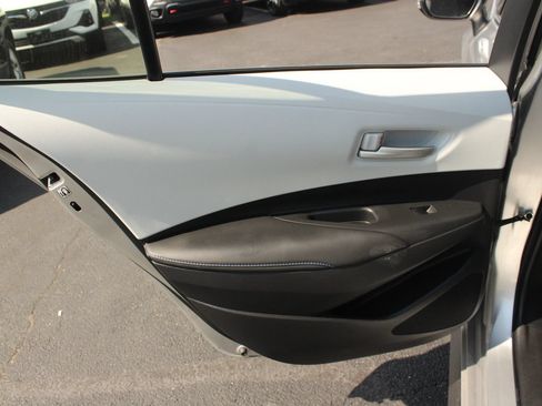 Used 2020 Toyota Corolla SE FWD image 18