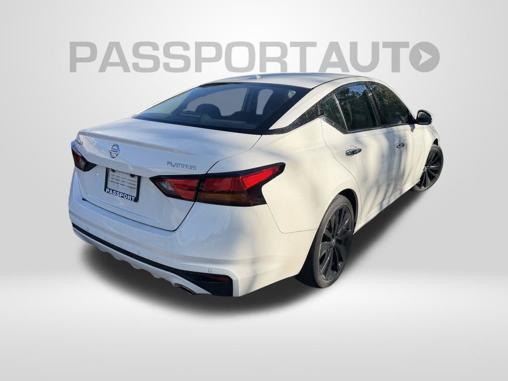 Used 2019 Nissan Altima 2.5 Platinum FWD image 2