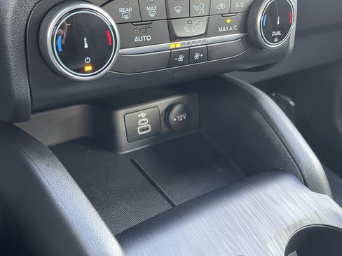 Used 2024 Ford Escape Active image 28