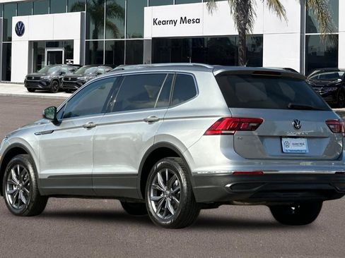 Used 2023 Volkswagen Tiguan SE FWD image 6