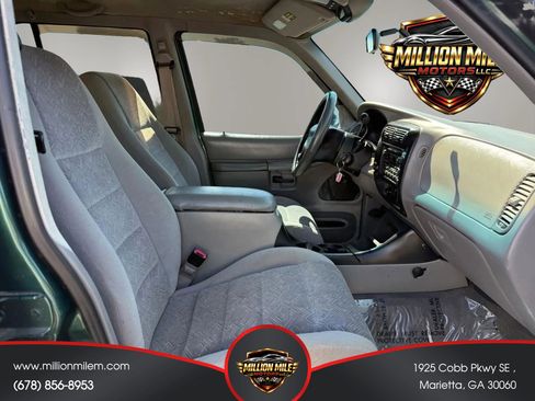 Used 2000 Ford Explorer XLT AWD/4WD image 18