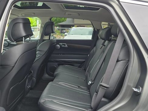Used 2025 Genesis GV80 2.5T Prestige AWD/4WD image 16