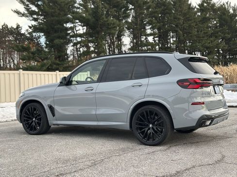 New 2026 BMW X5 xDrive40i w/ M Sport Package image 5