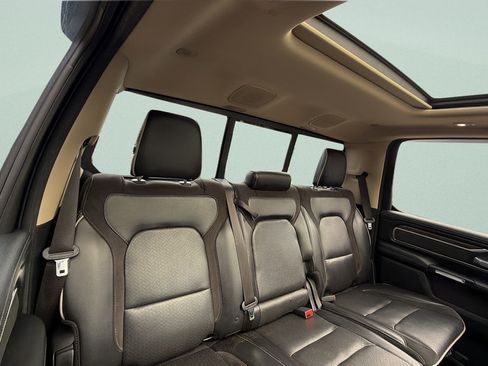 Used 2020 RAM 1500 Laramie AWD/4WD image 27