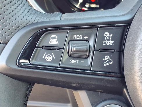 New 2026 Alfa Romeo Stelvio Sprint w/ Convenience Package image 18