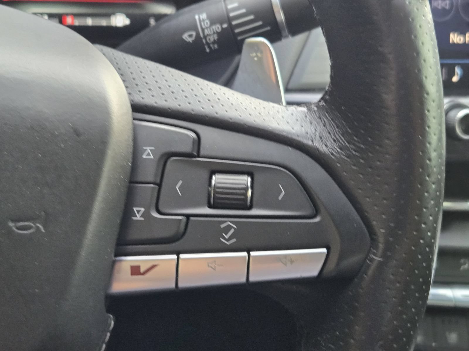 Used 2021 Cadillac CT4 V w/ Technology Package RWD image 30