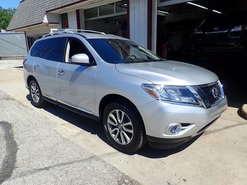 Used 2013 Nissan Pathfinder SL w/ Trailer Tow Pkg AWD/4WD image 27
