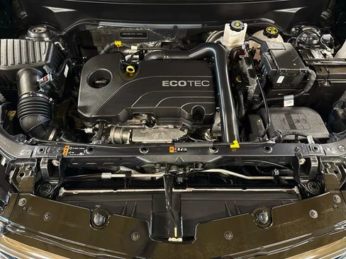 Used 2022 Chevrolet Equinox RS image 32