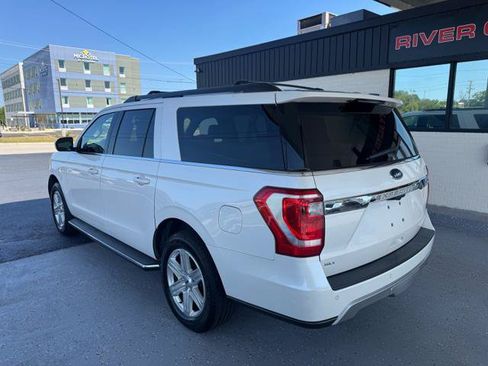 Used 2018 Ford Expedition Max XLT w/ Equipment Group 202A AWD/4WD image 3