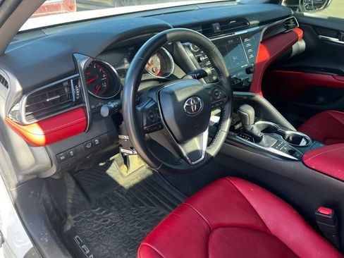 Used 2019 Toyota Camry XSE FWD image 9