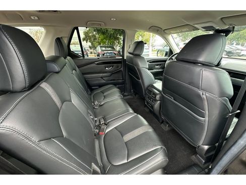 Certified 2025 Honda Pilot EX-L image 18
