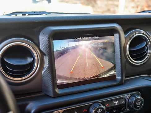 Used 2023 Jeep Wrangler Unlimited Rubicon 4xe w/ Cold Weather Group image 28